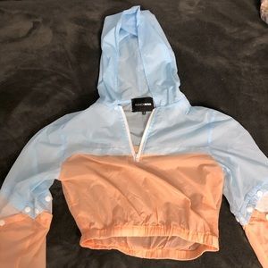 Cropped hooded pullover